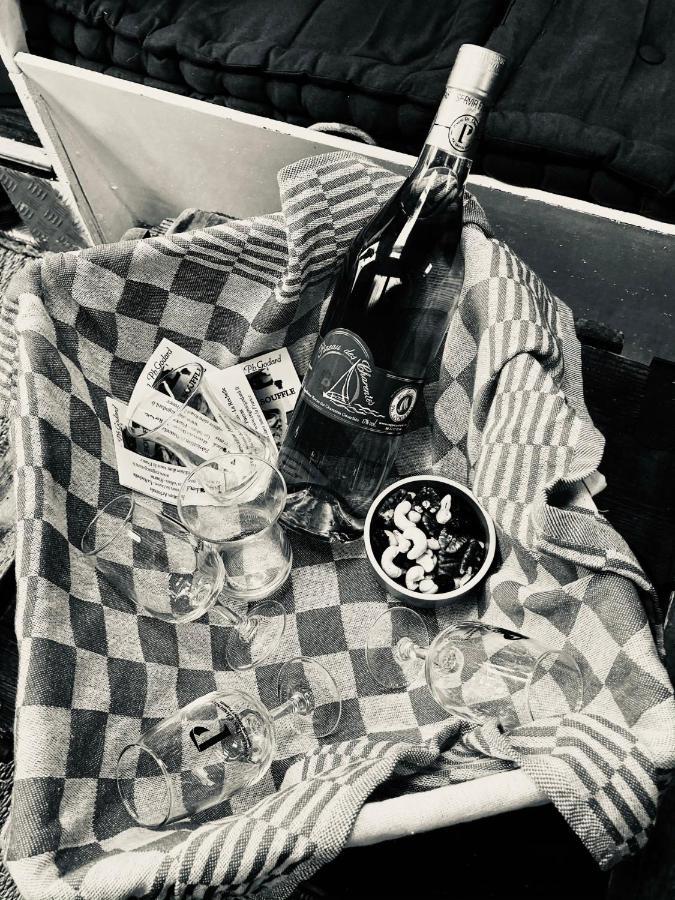 Nuit Insolite Sur Un Voilier Au Coeur De La Rochelle La Rochelle  Zewnętrze zdjęcie